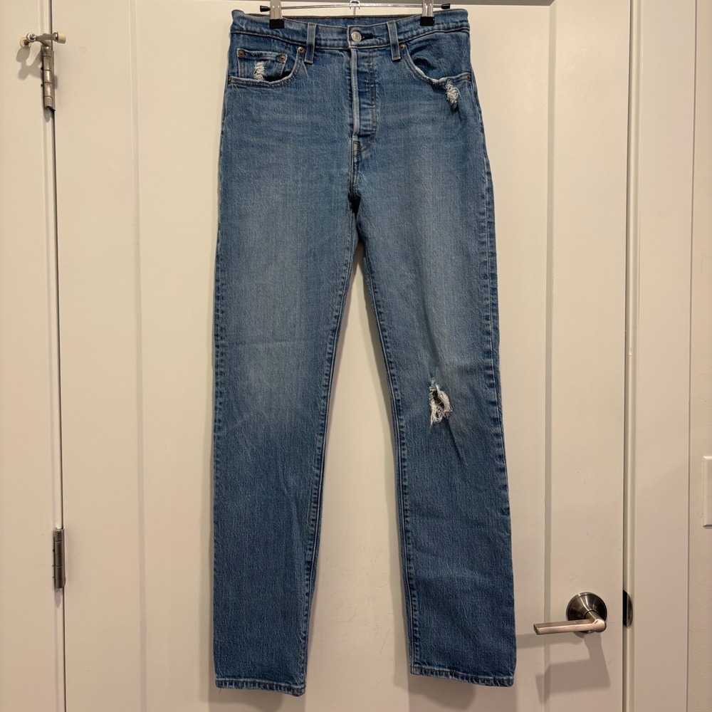 Levis 501 Original Fit Jeans Medium Wash Distressed Straight Leg 12501-0354 W28